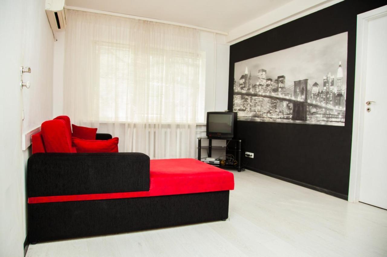 2Rooms Semi-Luxury Apartment On Pochtovaya 167-A Street Zaporizhia Kültér fotó